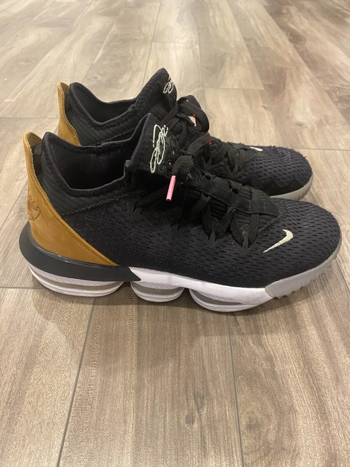 Nike Lebron 16 Shoes Size 10 Low Black Wheat Soundtrack Basketball CI2668-001