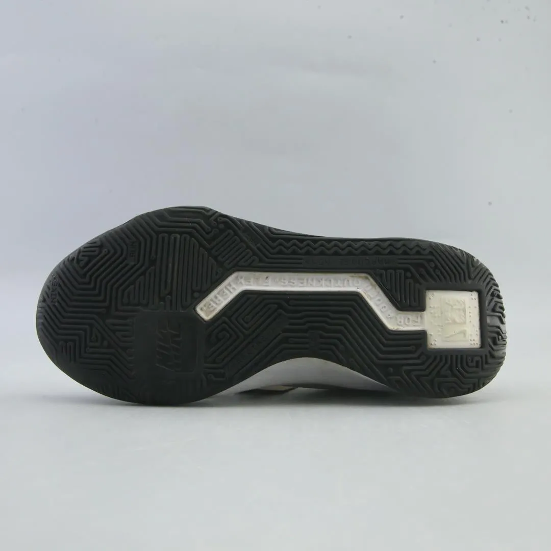NIKE  TEAM HUSTLE QUICK 3